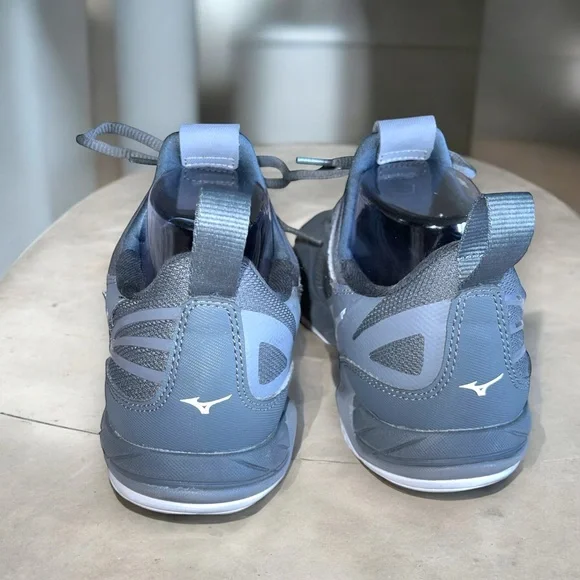 Mizuno Women's Wave Luminous Volleyball Shoes - Picture 14 of 16